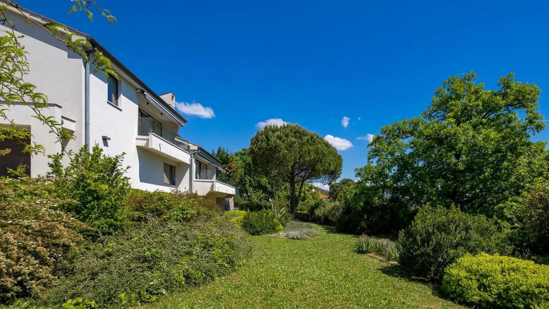 Villa Carla House With Hot Tub And Beautiful Garden Ičići 0*,  Κροατία